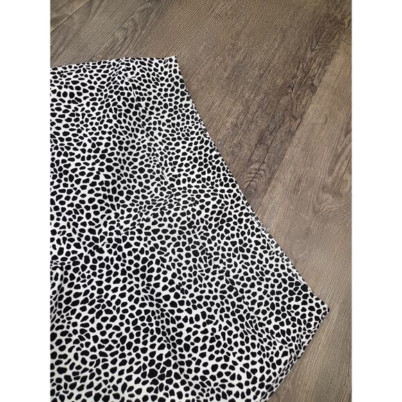 Versona NWT Modern Pull On Pant Elastic Waist Pant Black White Pattern 12 - Picture 3 of 6